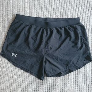 UNDER ARMOUR LARGE